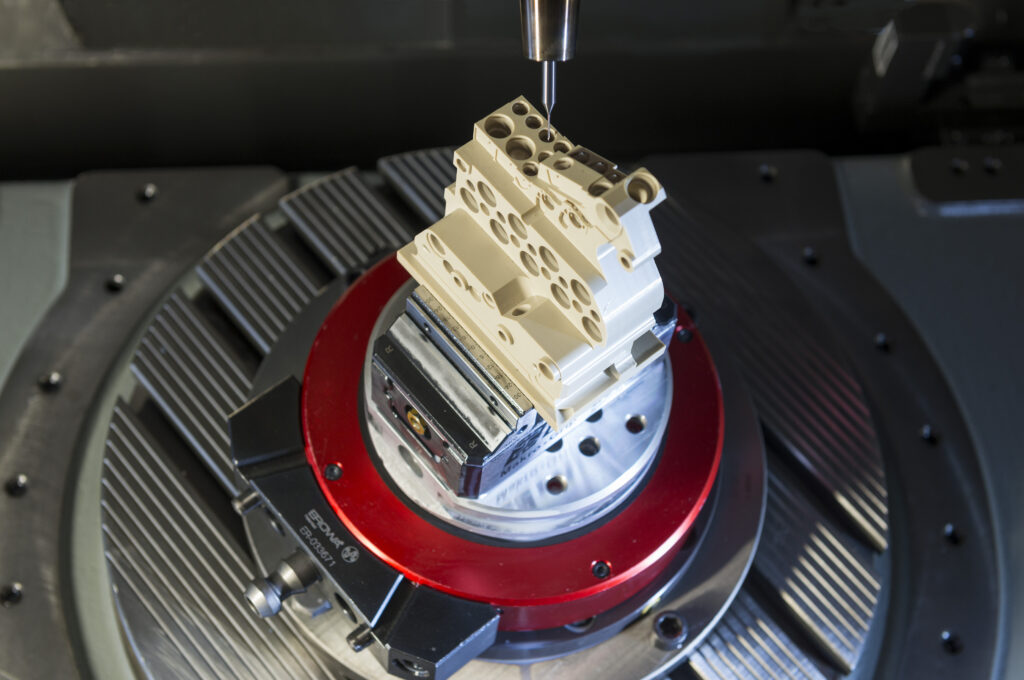 CNC frezen kunststofbewerking